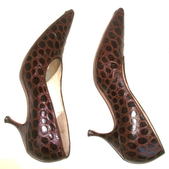 Vintage Early Sixties Pointy Brown Genuine Crocodile Pumps - Picture 1 of 12
